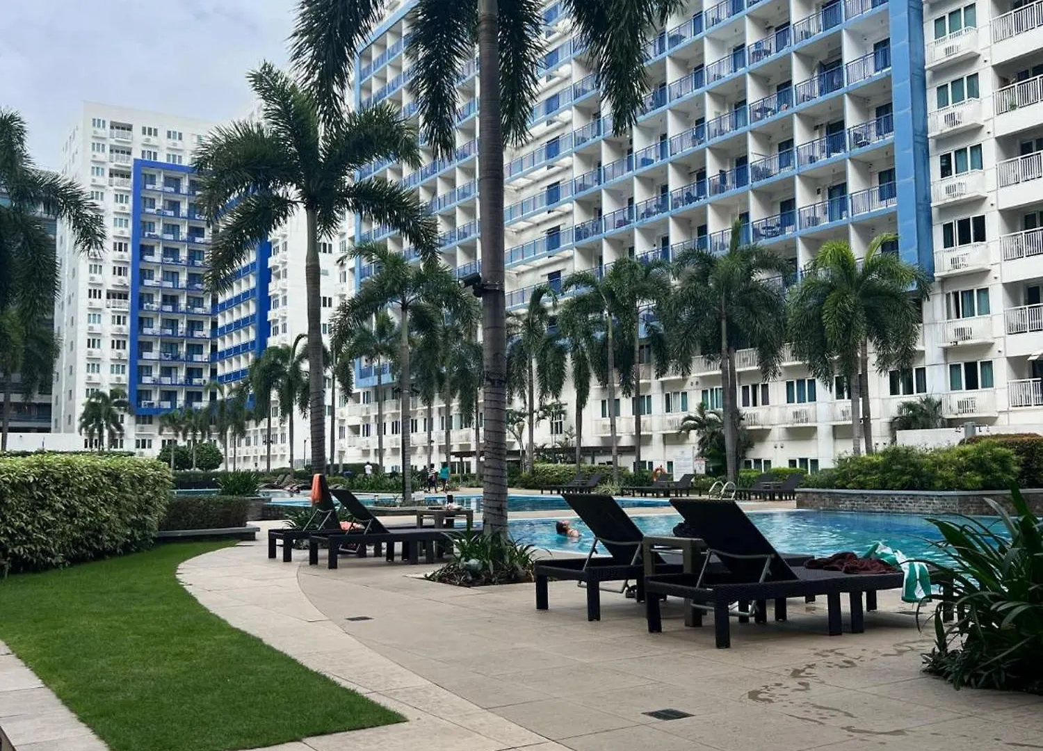 Mnm Place Manila 0*,