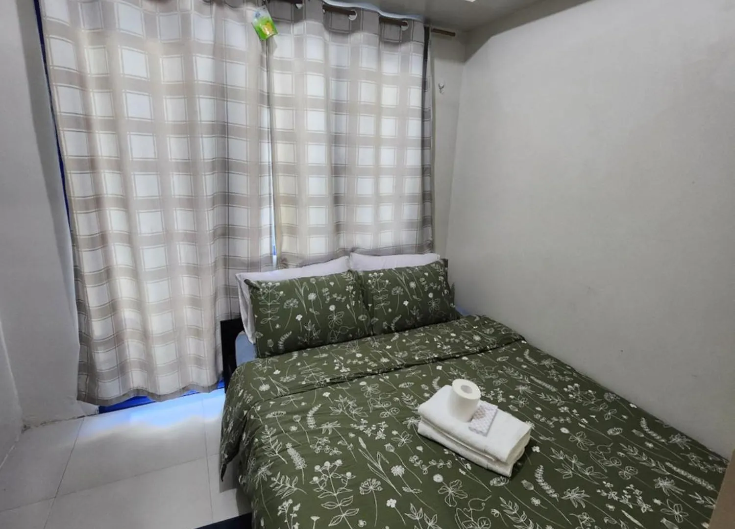 Mnm Place Manila 0*,